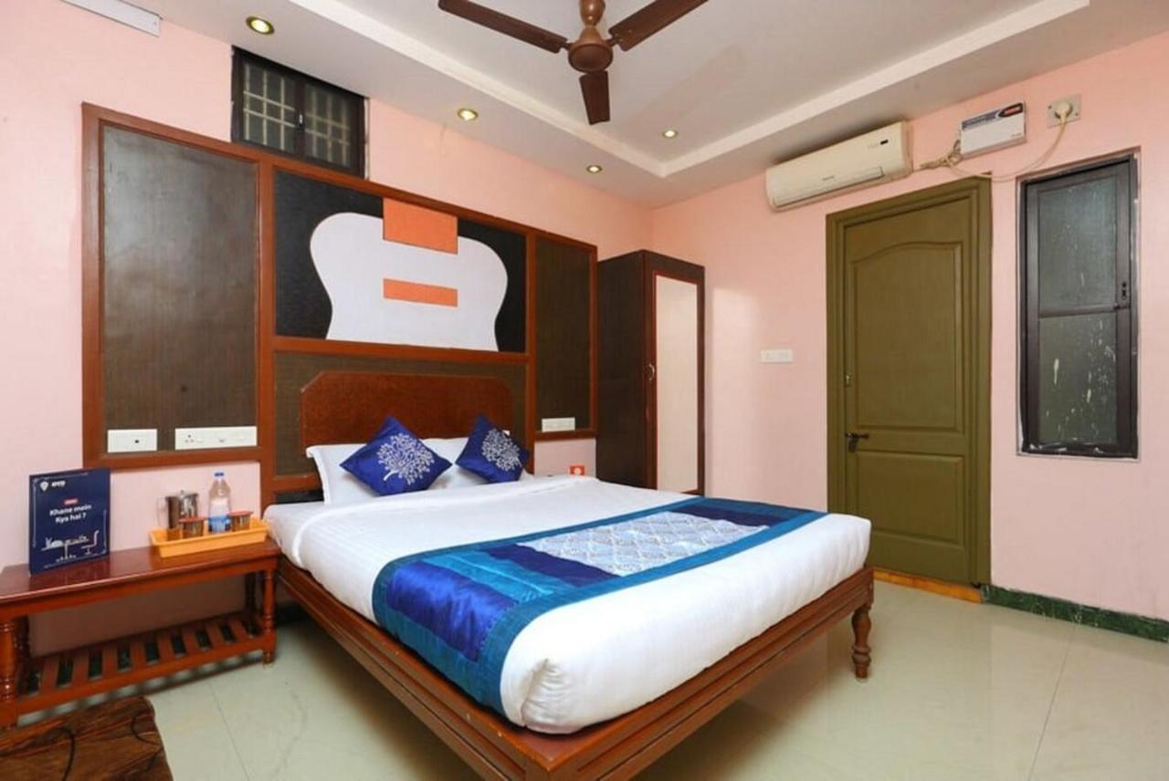 Gnana Srm Residecny Hotel Puducherry Buitenkant foto